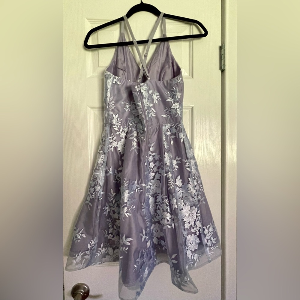 BCX light lavender w/ floral embroidery dress. Sz 5 NWT - Picture 6 of 8